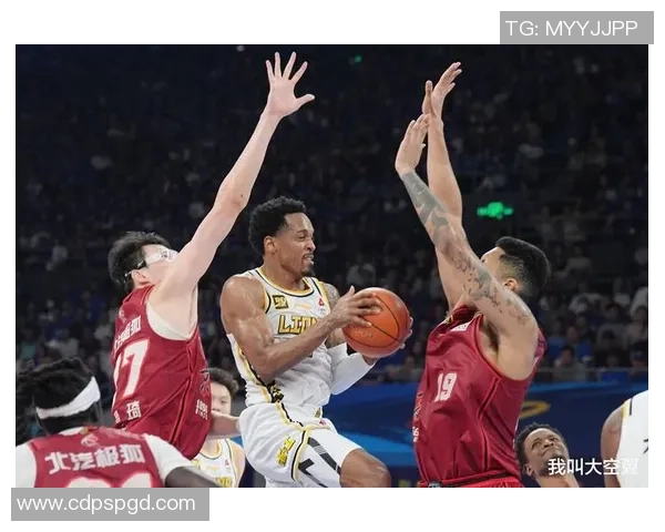 CBA半决赛G3精彩对决北京队能否逆袭广东队争夺总决赛席位