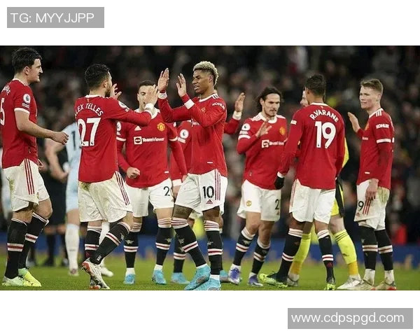 12月6日英超曼联对阿森纳精彩比赛录像集锦回顾与分析